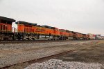 BNSF 4673 looks pretty in H3 paint.